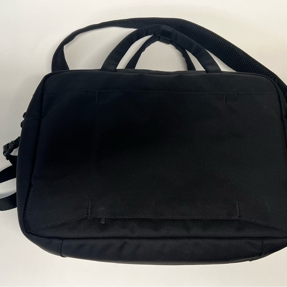 Gibson Messenger | Tech - 18L 
Cordura Collection